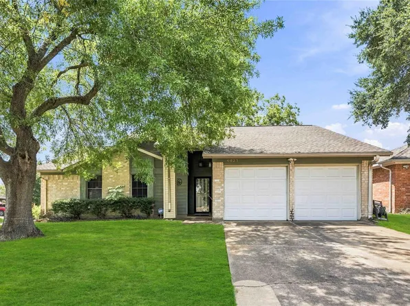 6623 Loch Bruceray Dr, Houston, TX 77084
