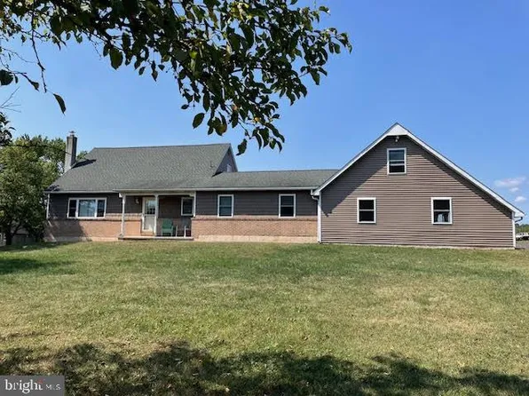 107 Pheasant Cir, Barto, PA 19504