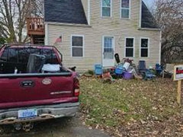 1416 Donovan St, Burton, MI 48529