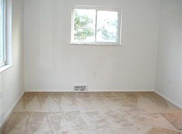 4th image of 1113 Hoffman Dr