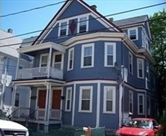31-33 Brackett St #1 — Photo 1