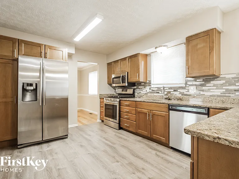 833 Lindenhaven Rd — Photo 5