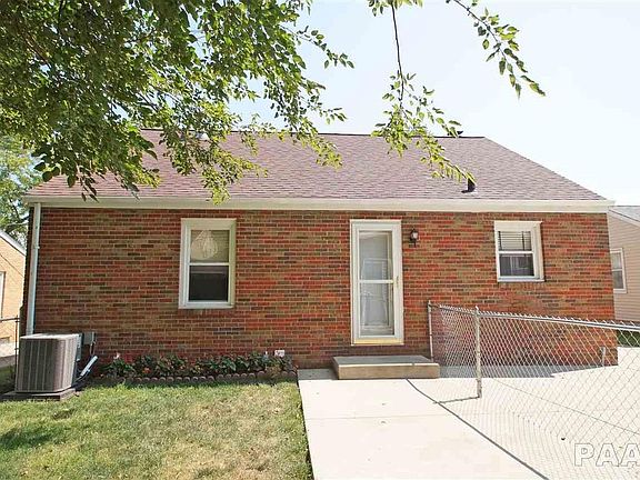 4th image of 3117 N Delmar Ct