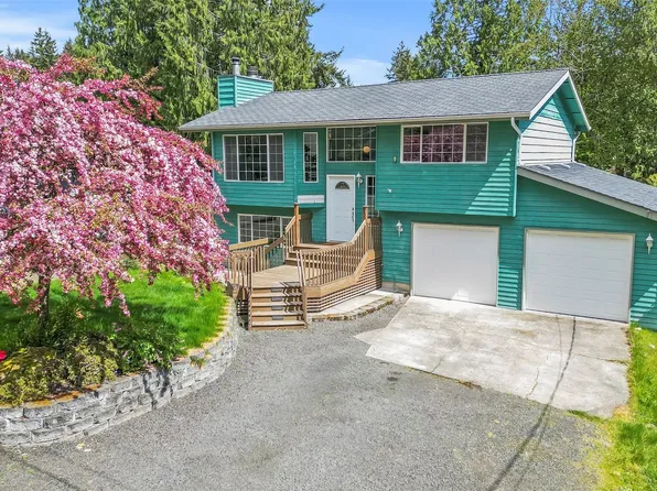 3932 Silver Lane NW, Bremerton, WA 98312