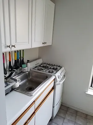 Rented by Allen Harris, LREB | media 36