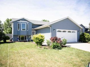 6515 W 67th St, Sioux Falls, SD 57106