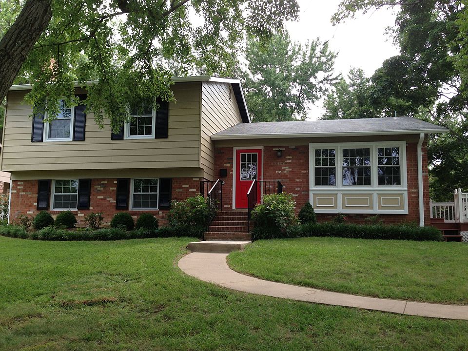 1st image of 2406 Candlewood Dr