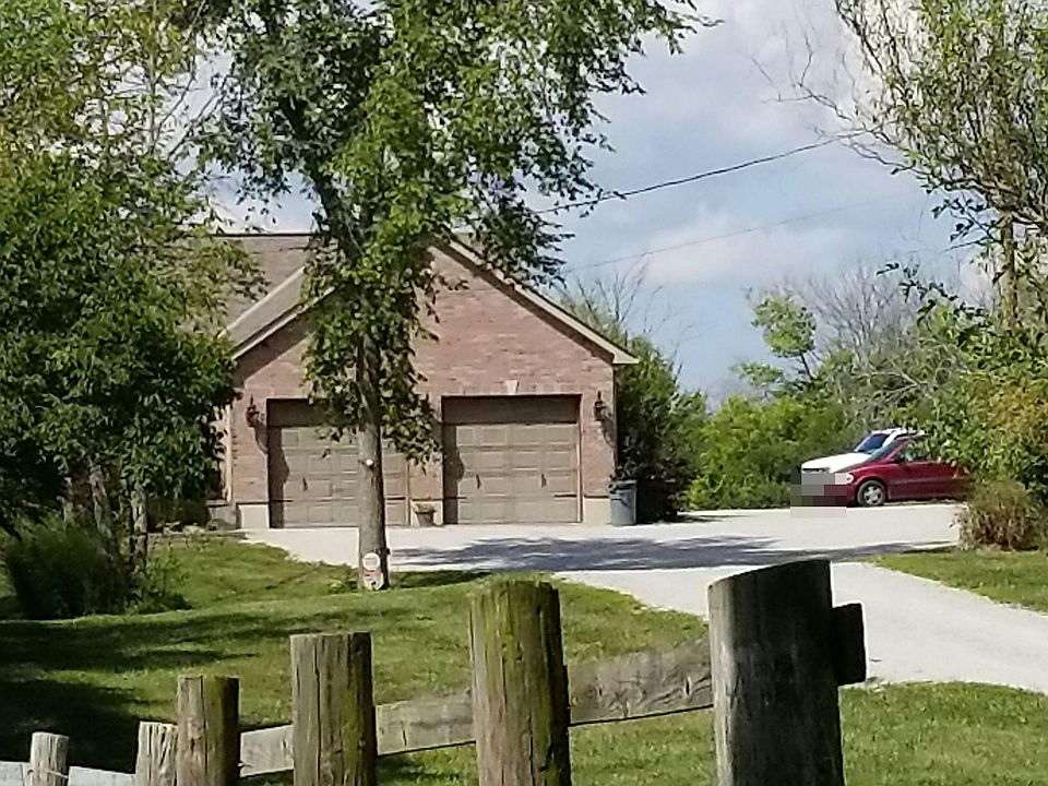 2nd image of 1103 Boyle Rd