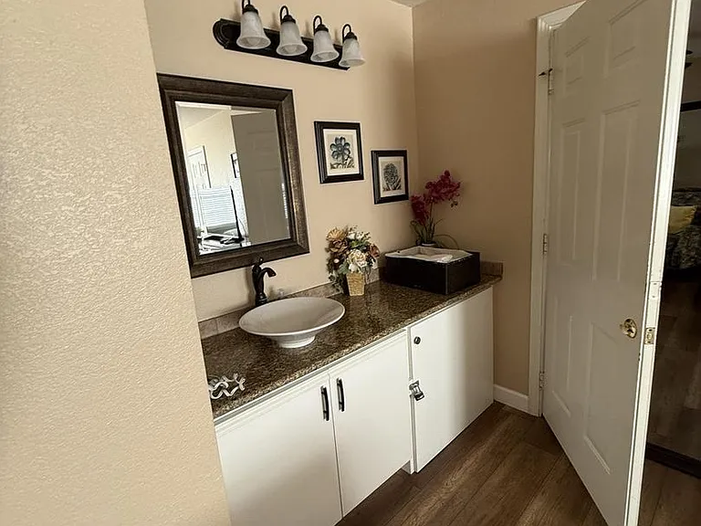 200 Golf View Dr #D-11 — Photo 3