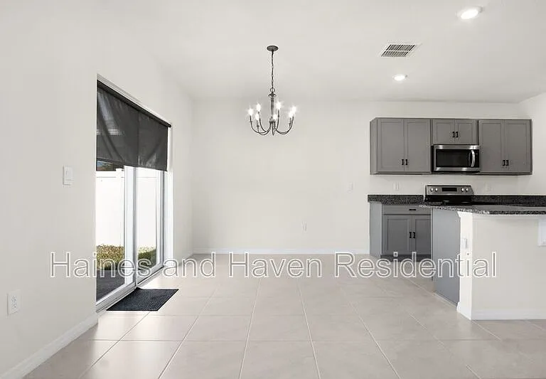4027 Alissa Ln — Photo 9