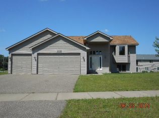 1115 Cimarron Trl SW, Isanti, MN 55040