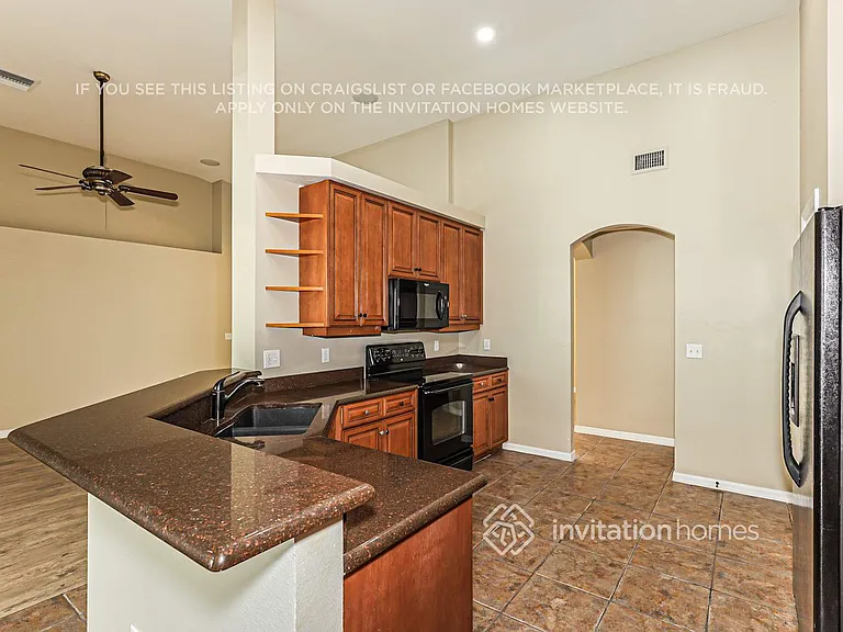 2313 Nesslewood Dr — Photo 8