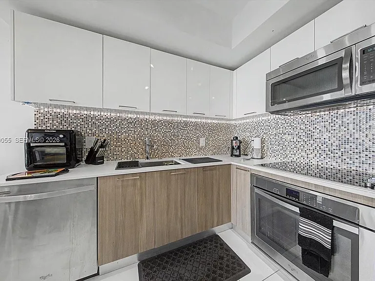 5252 NW 85th Ave #1410 — Photo 10