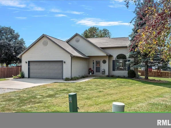 904 W Meadow Ln, Athens, IL 62613