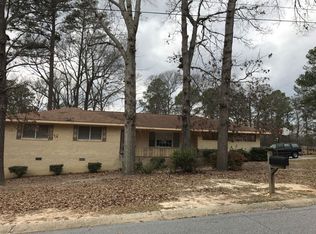 224 Highland Dr, Warner Robins, GA 31088