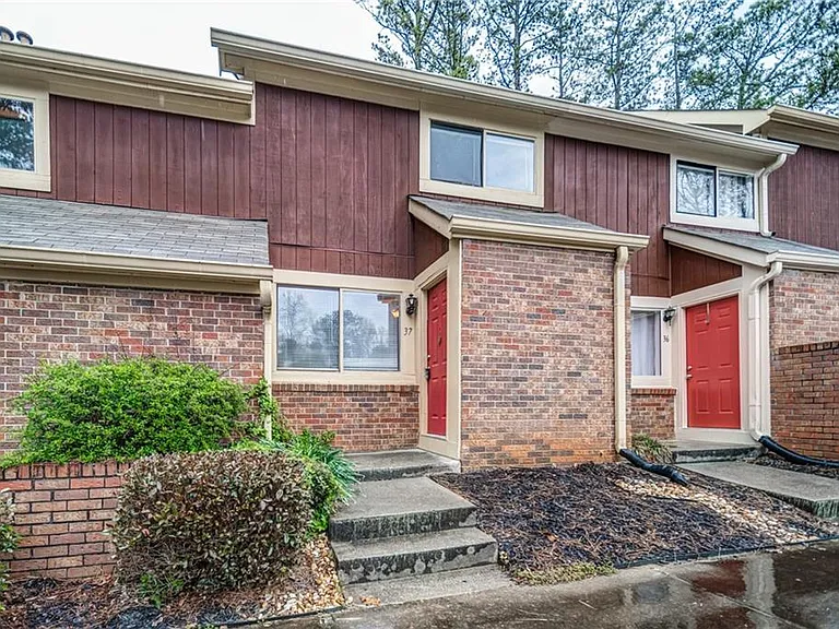 37 Country Place Ct — Photo 1