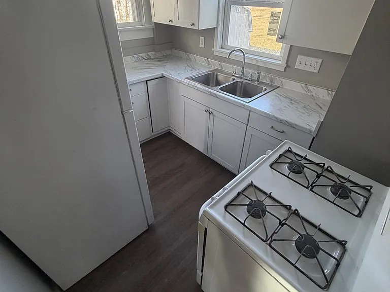 3009 Holton Ave — Photo 4