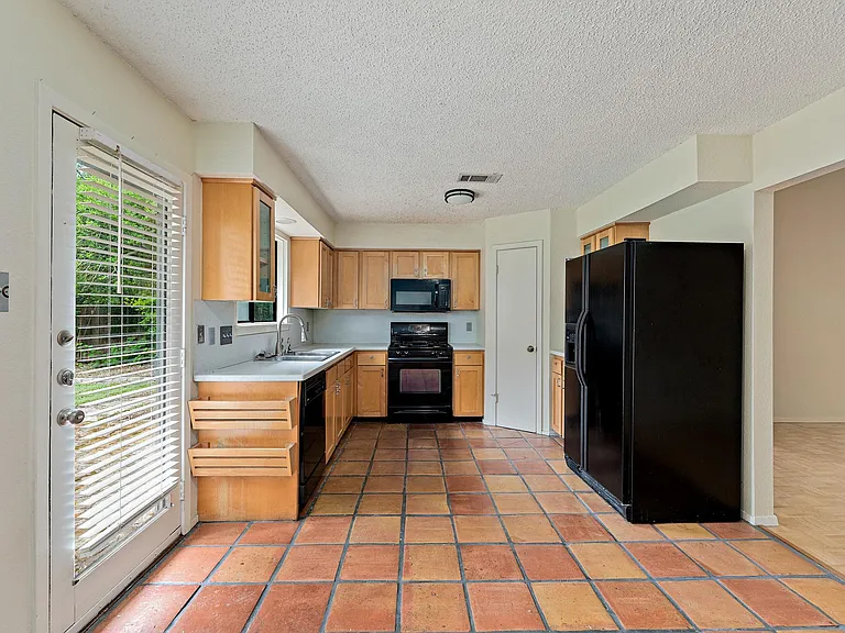 8022 Scotland Yard — Photo 9