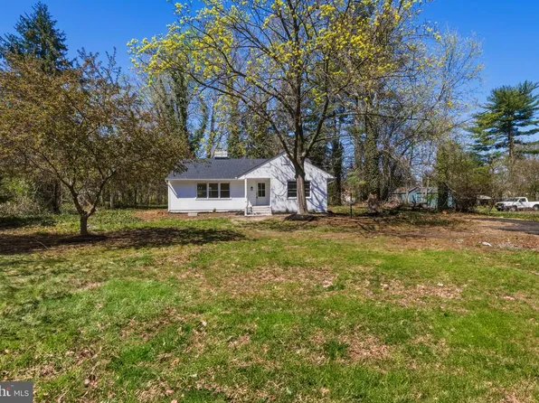 1256 Hurffville Rd, Deptford, NJ 08096