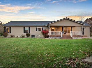 2240 Prysi Rd NW, Sugarcreek, OH 44681