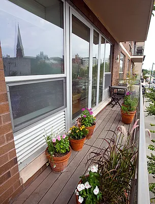 Sold by Luminous Realty | media 19