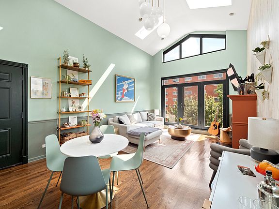 5th image of 838 N Greenview Ave #3
