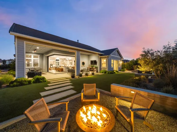 3007 Bluffs Dr, Marina, CA 93933