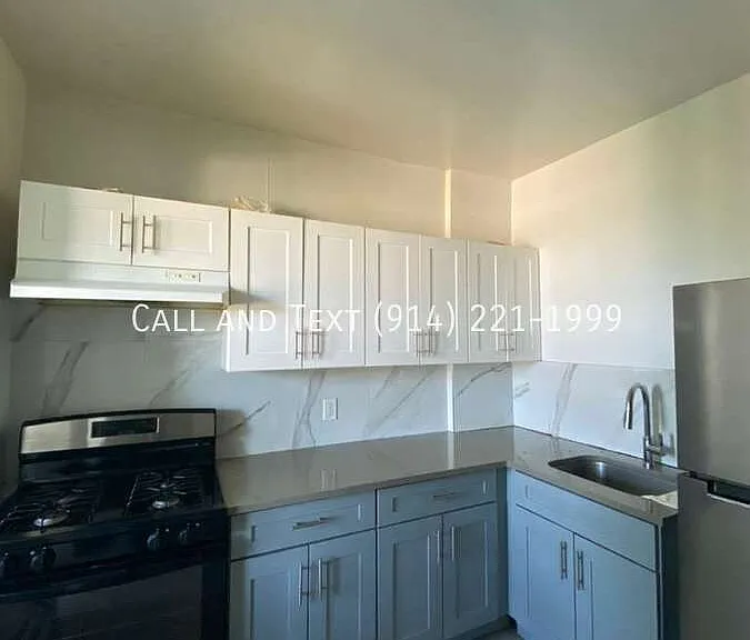 25 Cedar St — Photo 3