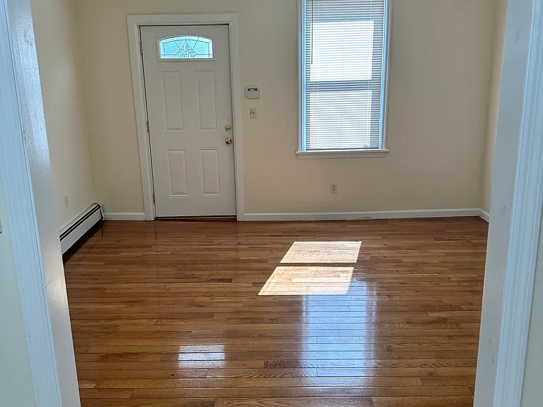 127 Mill St — Photo 7