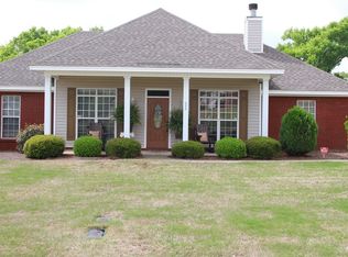 332 Hidden Valley Rd, Deatsville, AL 36022