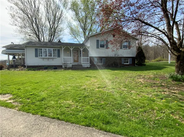 190 McClelland Rd, Claysville, PA 15323