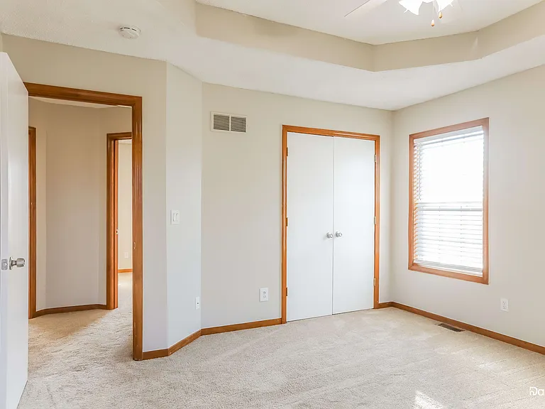 16402 Speaker Ave — Photo 11