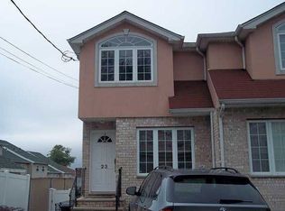 23 Penn St, Staten Island, NY 10314