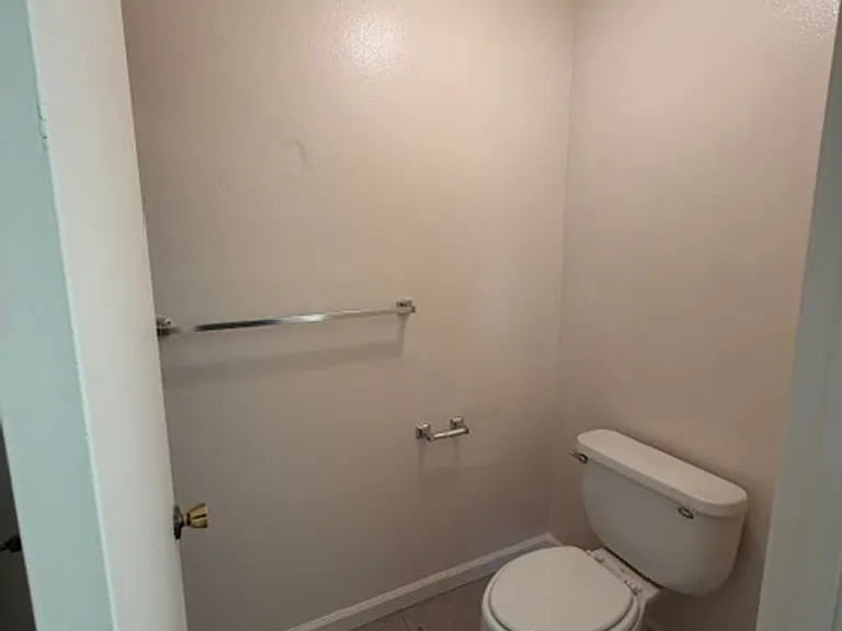 6200 Osullivan Ln — Photo 22