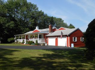 100 Isinglass Rd, Shelton, CT 06484