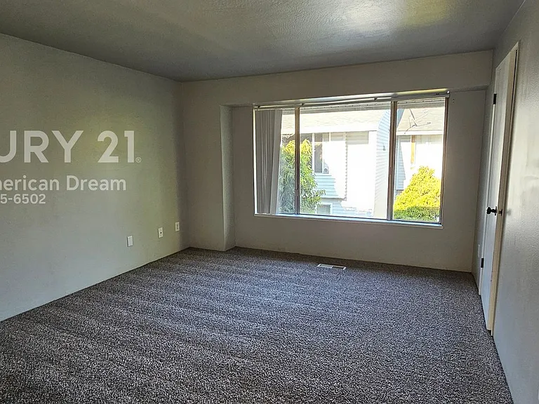 2000 Brookhurst St #20 — Photo 3