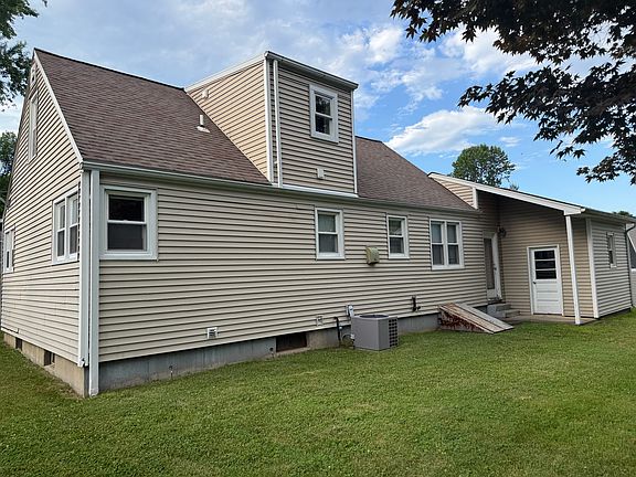 5th image of 77 Loftus Cir