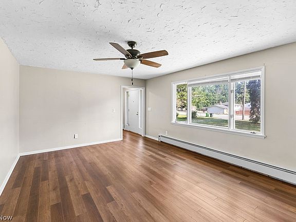 3rd image of 1903 Graham Rd