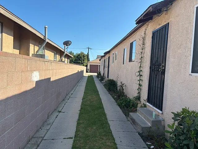 1 bed, 562 sqft, $1,975 — Photo 2