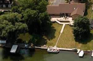 Aerial view of level lot