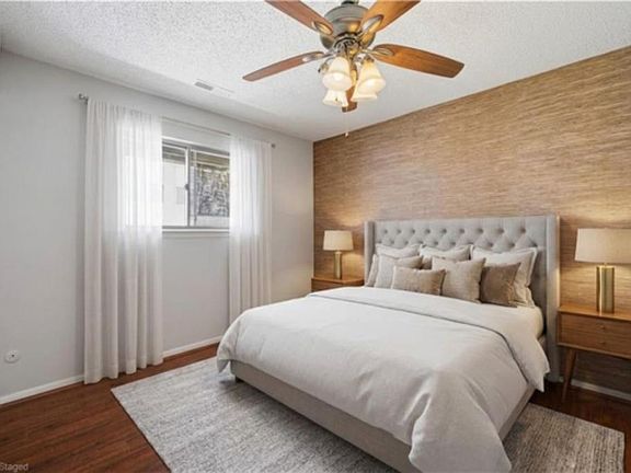 5th image of 3200 Lynnhaven Dr APT 202