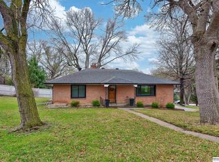 10556 W Center Rd, Omaha, NE 68124