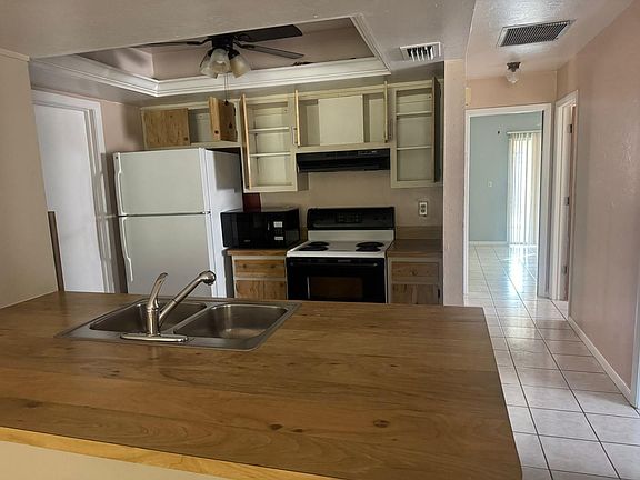 4th image of 517 SE 23rd Pl