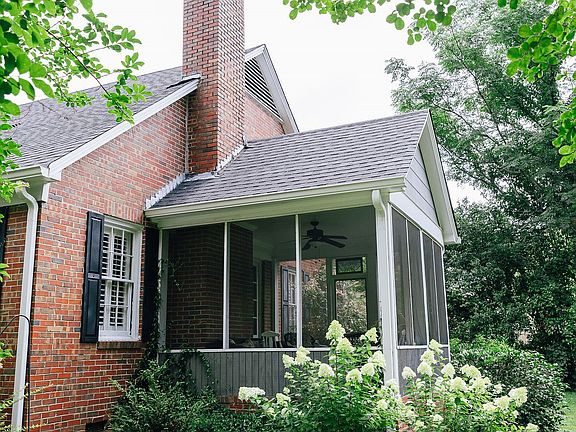 4th image of 151 Russell Dr