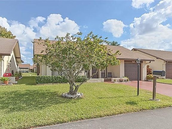 3rd image of 1532 SW 21st Way