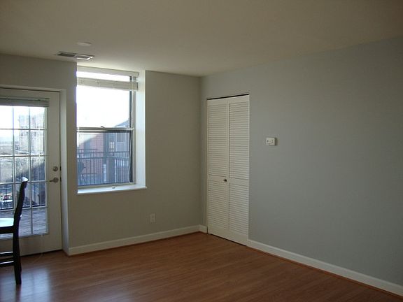 4th image of 5696 Kingsbury Ave APT 404
