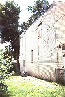 2nd image of 6908 Greenwood St
