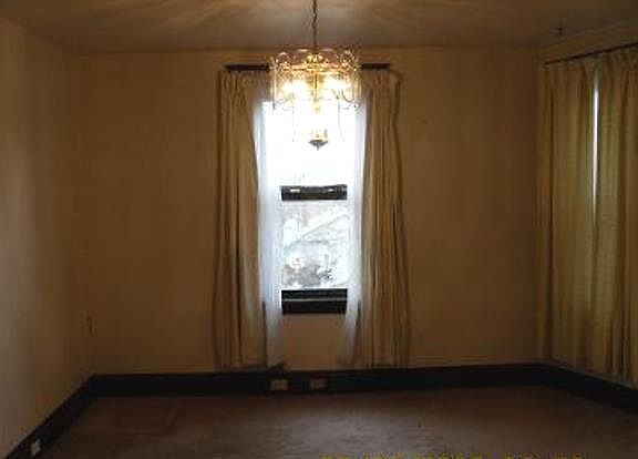 5th image of 26 Glen Este Pl