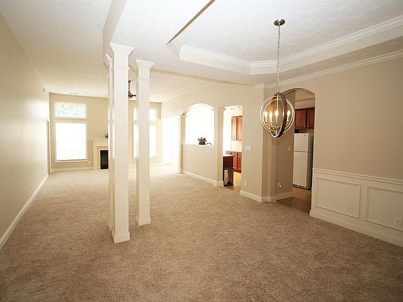 4th image of 180 Paddock Dr