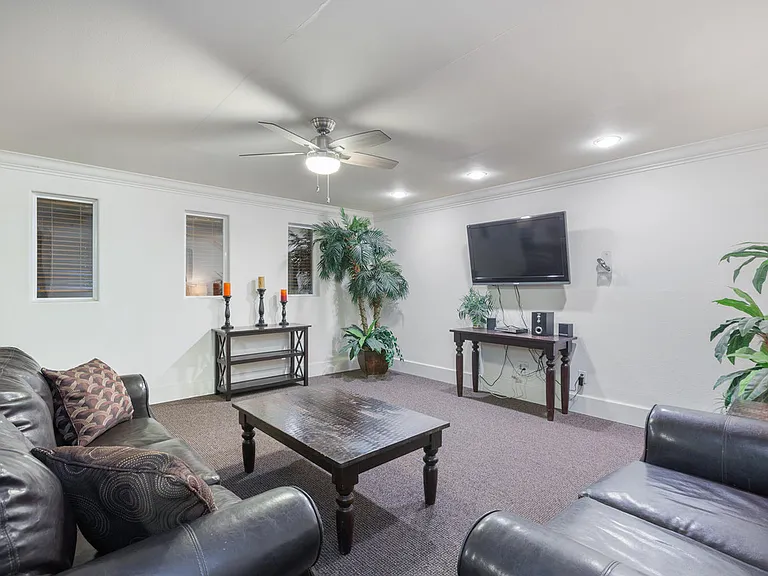 Elan Coco Palms Leasing Center